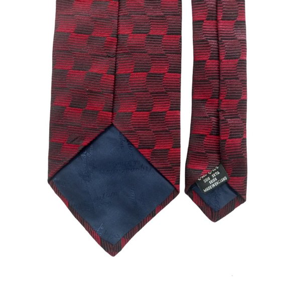 AQUASCUTUM OF LONDON Red Geometric Tie 100% Silk Made In UK 60"/ 3”.3/4 EX COND - Picture 5 of 7